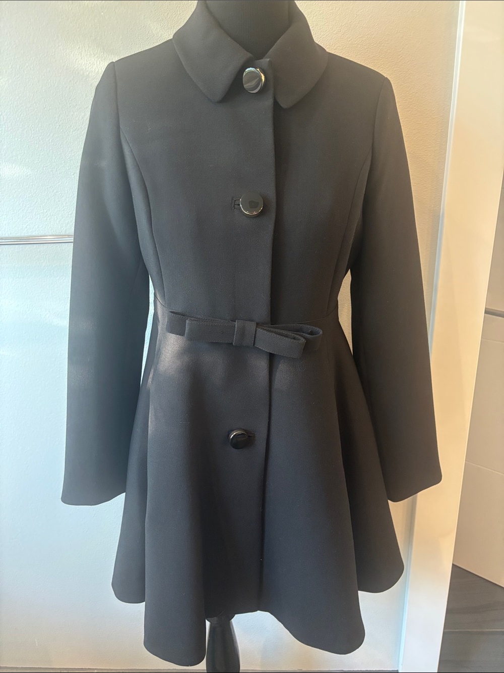 kate spade Black Fit-and-Flare Trench Coat with Waist Bow